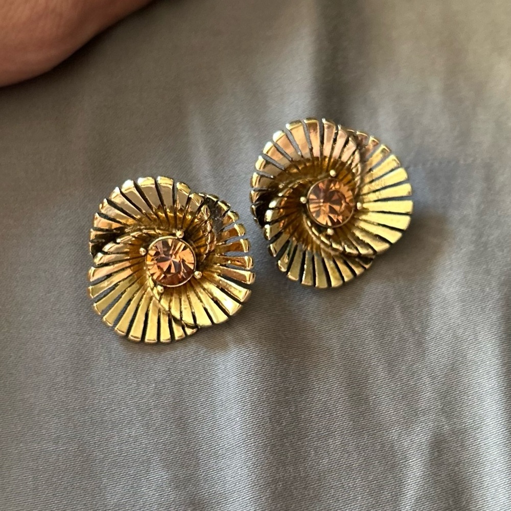Monet Gold Stud Amber Stone Earrings (pierced) - EUC
